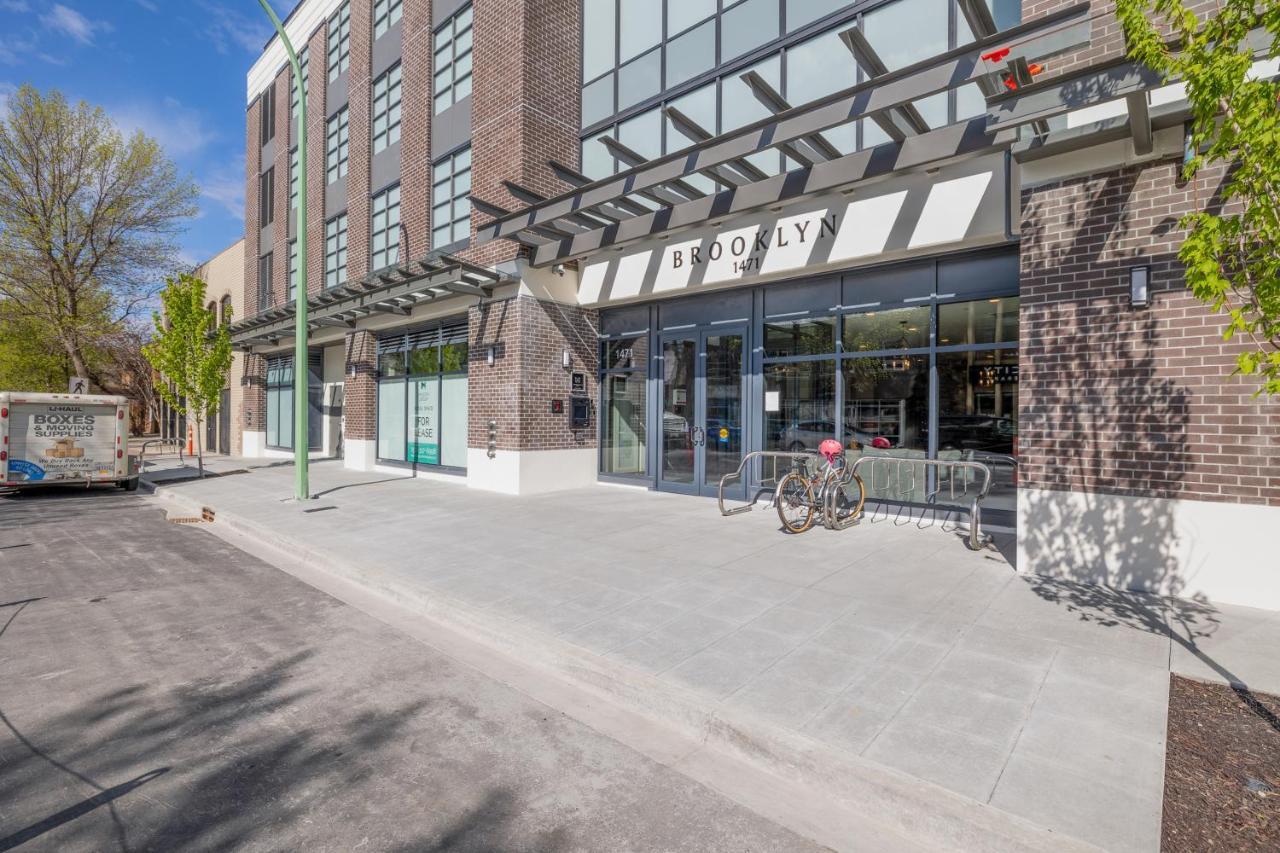 Brand New Luxury Downtown Near The Beach #16 Kelowna Kültér fotó