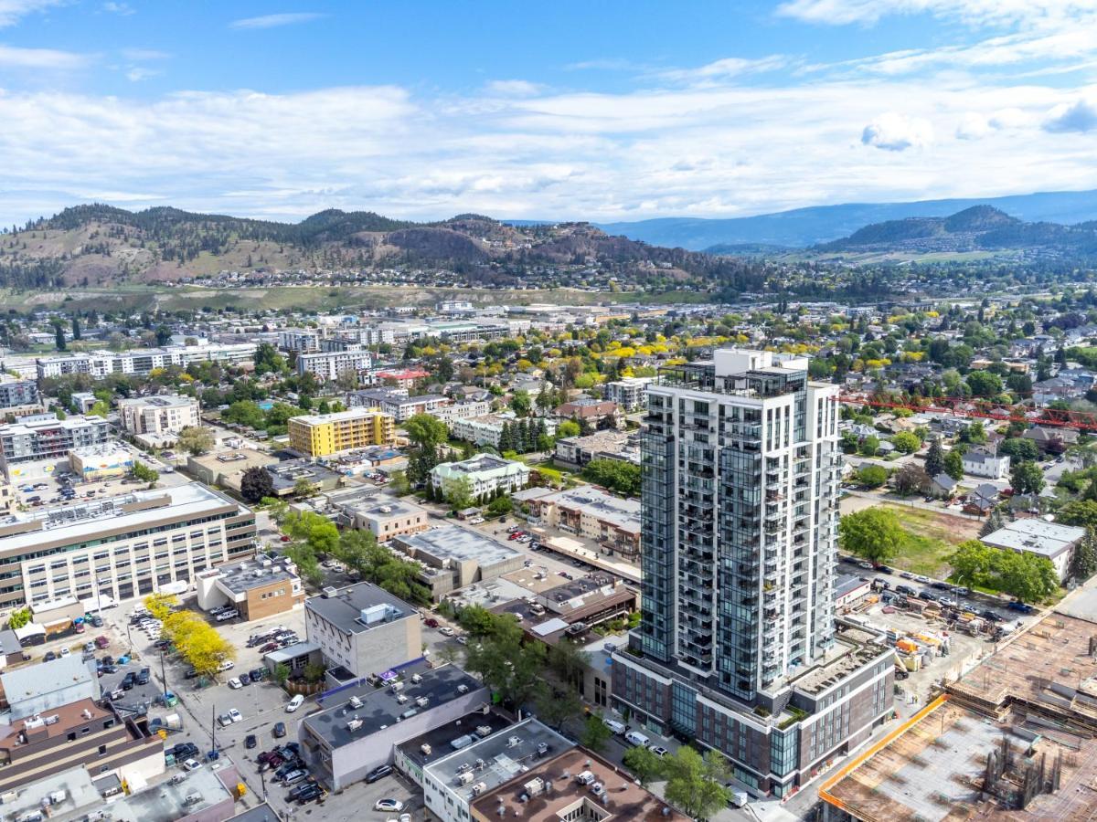 Brand New Luxury Downtown Near The Beach #16 Kelowna Kültér fotó